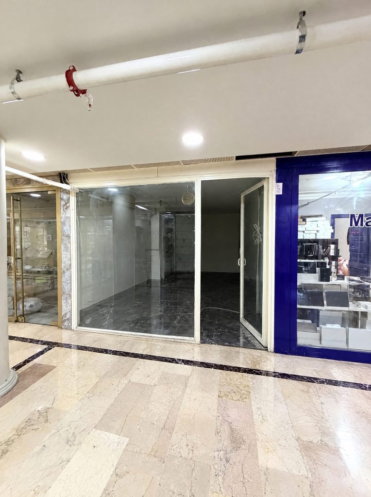 Beşiktaş Sinanpaşa Pasajı’nda Kiralık Dükkân – 20 m²